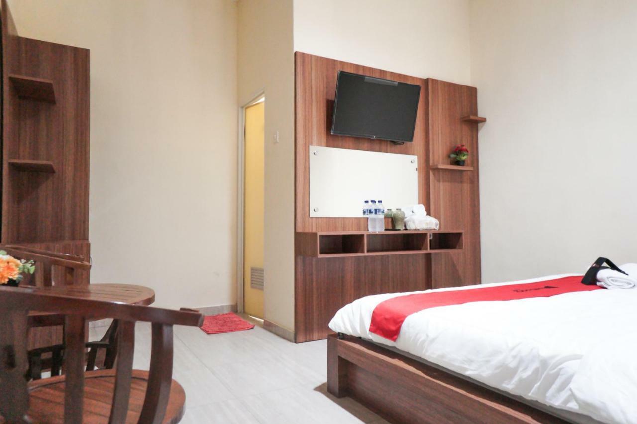 Reddoorz Syariah Near Exit Tol Malang Hotel Exterior foto